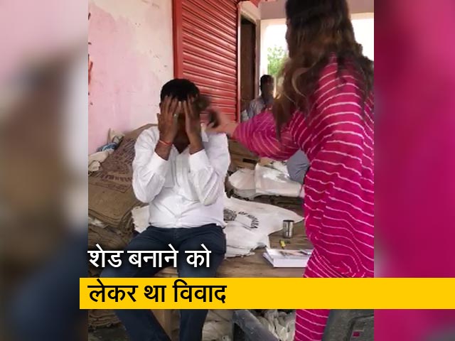 सोनाली फोगाट की गुंडागर्दी, मार्केट कमेटी के कर्मचारी को पीटा