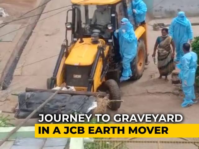Earthmover Used To Take Andhra Coronavirus Patient's Body To Crematorium