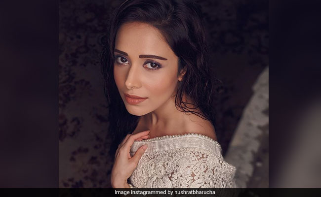 Nushrat Bharucha Tried Making Round <i>Rotis</i>. The Result...