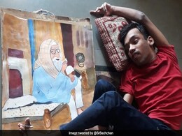 युवा दिव्यांग फैन ने पैरों से बनाई अमिताभ बच्चन की पेंटिंग, बिग बी बोले-उनकी प्रतिभा को आशीर्वाद, देखें Photo युवा दिव्यांग फैन ने पैरों से बनाई अमिताभ बच्चन की पेंटिंग, बिग बी बोले-उनकी प्रतिभा को आशीर्वाद, देखें Photo