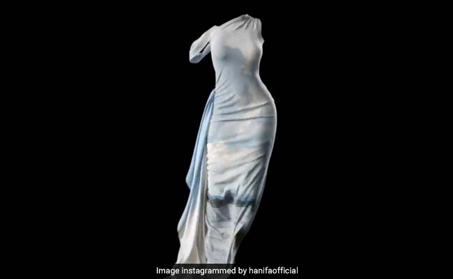 शो हुआ कैंसिल तो मॉडल्स के बिना ही डिजाइनर ने रखा 3D फैशन शो, Videos देख आप भी कहेंगे Wow