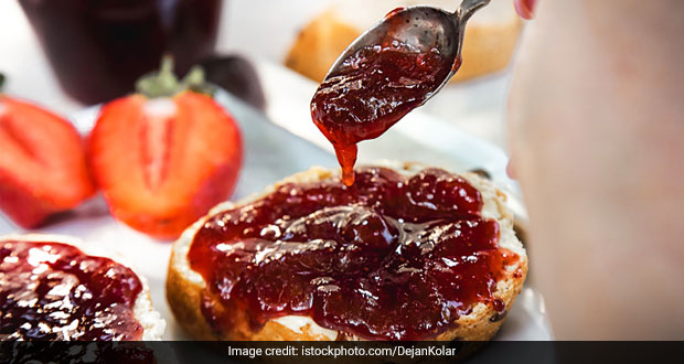 How To Make Mixed Fruit Jam At Home (Recipe Inside)