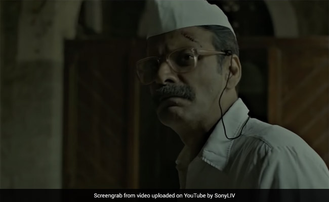 <i> Bhonsle</i> Review: Manoj Bajpayee's Spectacular Performance Keeps Film On Tight Leash