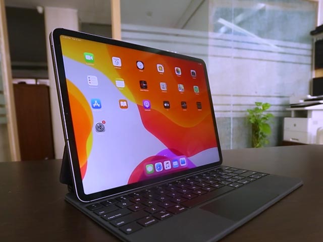 iPad Pro & the Magic Keyboard: A Complete Laptop Replacement?