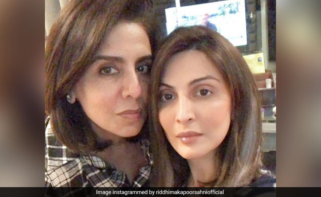 Nothing To See Here, Just A Pic Of Neetu Kapoor "Twinning" With Daughter Riddhima