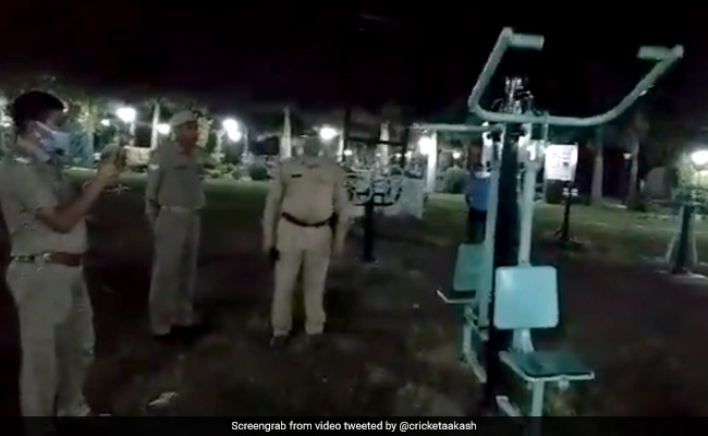 पार्क में 'भूत' के कसरत करने की अफवाह का सच सामने आया, Video हो रहा है सोशल मीडिया में वायरल