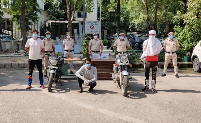 दिल्ली की तिहाड़ जेल से चल रहा जबरन वसूली का गैंग, सात गिरफ्तार