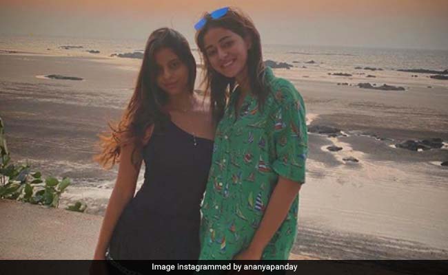 अनन्या पांडेय की फोटो देख सुहाना खान का आया कमेंट, इंटरनेट पर मच गया धमाल