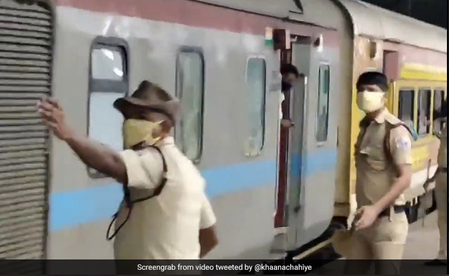 Mumbai Cops Run After Train To Help Migrant Workers Board. Watch