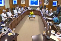 दिल्ली में कोरोना के बढ़ते मामलों को लेकर गृह मंत्री ने की सर्वदलीय बैठक दिल्ली में कोरोना के बढ़ते मामलों को लेकर गृह मंत्री ने की सर्वदलीय बैठक