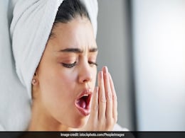 Bad Breath Causes: इन 3 विटामिन की कमी बनती है मुंह से बदबू का कारण, हर समय आपसे दूर भागते हैं लोग Bad Breath Causes: इन 3 विटामिन की कमी बनती है मुंह से बदबू का कारण, हर समय आपसे दूर भागते हैं लोग