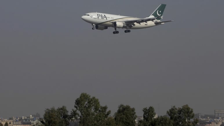 Britain Ends 5-Year Ban On Pakistani Airlines