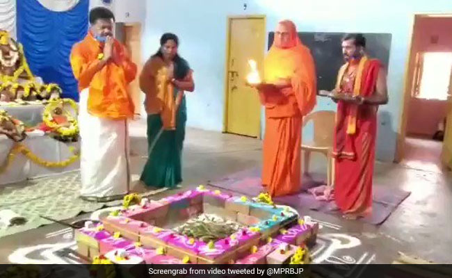 Karnataka BJP Lawmaker Performs Special Religious Ceremony Against COVID-19