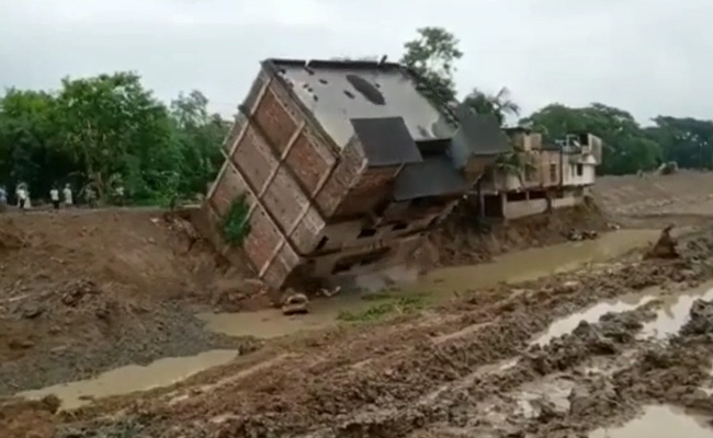 On Camera, Three-Storey Building Falls Into Canal In West Bengal