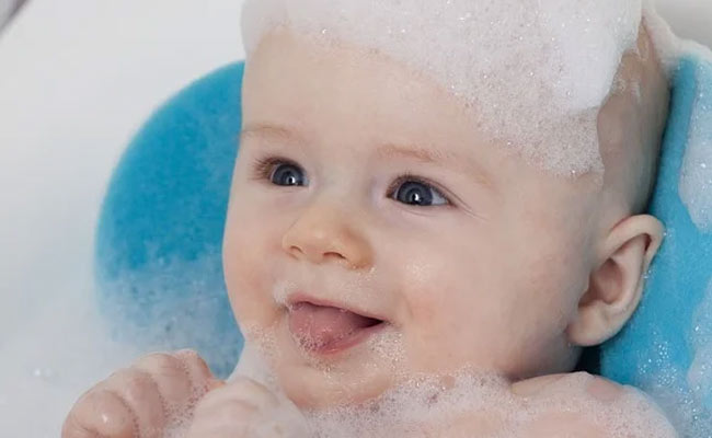5 Baby Shampoos To Give Your Child Gentle Hair Care