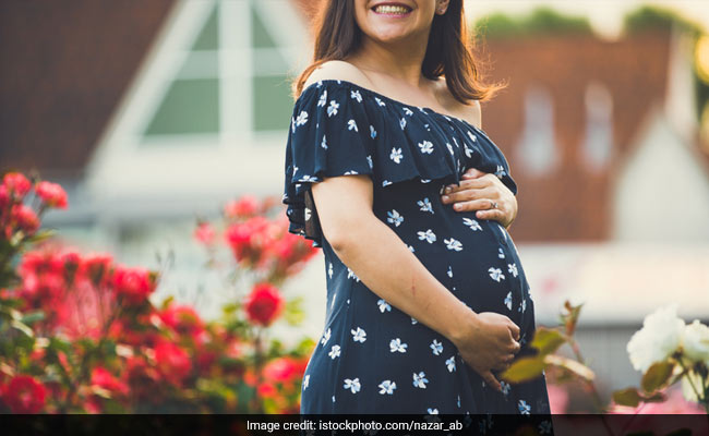 Add Glam To Your Pregnancy Wardrobe With These 5 Trendy Maternity Outfits