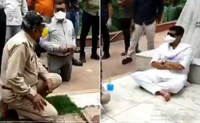 कांग्रेस नेता के सामने घुटने टेकने वाले अधिकारियों का हुआ तबादला,  ये VIDEO हुआ था वायरल