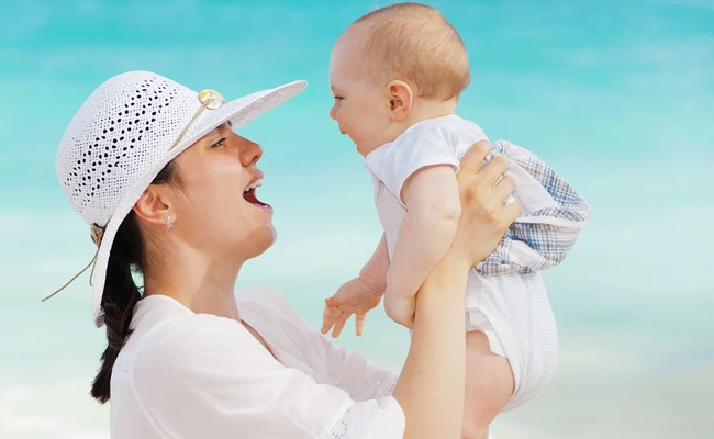 Here Are 5 Baby Essentials You Need To Pick For Sure