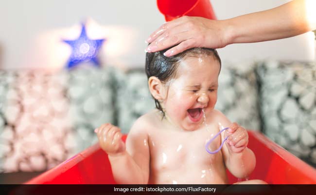 Make Your Baby's Bath Time A Fun Time With These Bath Essentials
