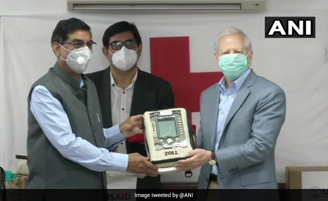 US Hands Over First Batch Of 100 Ventilators To India To Fight COVID-19