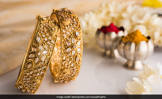 COVID-19 Tips: How To Sanitise Your Jewellery In The Right Way