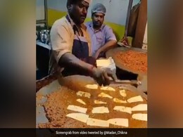 शख्स ने जबरदस्त अंदाज में बनाई पाव-भाजी, Video देखकर आपके मुंह में भी आ जाएगा पानी... शख्स ने जबरदस्त अंदाज में बनाई पाव-भाजी, Video देखकर आपके मुंह में भी आ जाएगा पानी...