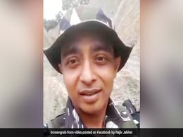 चीन बॉर्डर पर तैनात भारतीय जवान ने देशवासियों से की यह अपील, 20 लाख से ज्यादा बार देखा गया Video चीन बॉर्डर पर तैनात भारतीय जवान ने देशवासियों से की यह अपील, 20 लाख से ज्यादा बार देखा गया Video