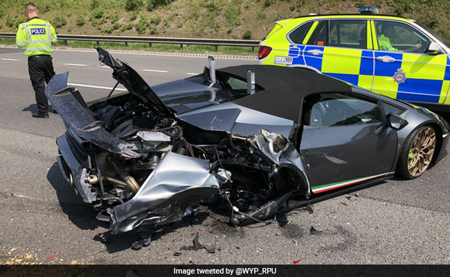 Lamborghini Wrecked In Crash Just 20 Minutes After Purchase