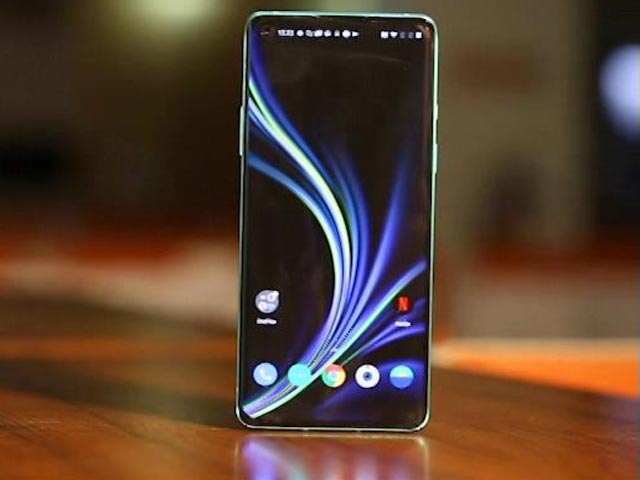 OnePlus 8: The More Loved Sibling?