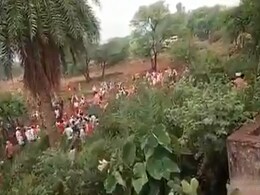 छत्तीसगढ़ के बालोद ज़िले में दो गांवों के बीच मनरेगा के काम और सीमा विवाद को लेकर ज़बरदस्त मारपीट छत्तीसगढ़ के बालोद ज़िले में दो गांवों के बीच मनरेगा के काम और सीमा विवाद को लेकर ज़बरदस्त मारपीट