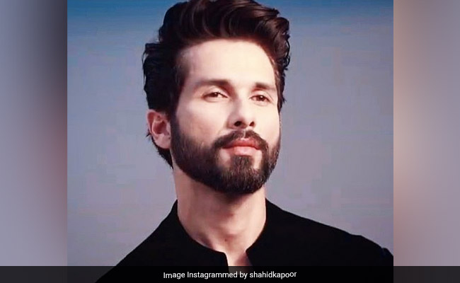 Shahid Kapoor Is Helping Fund 40 Background Dancers: Report