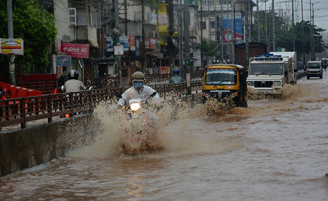 Rain Red Alert In Bihar And 4 States, Thunderstorms Likely: Met Office