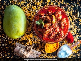 बिना अचार के नहीं खाते हैं खाना, तो जान लीजिए ज्यादा अचार खाने से हो सकती हैं गंभीर बीमारियां बिना अचार के नहीं खाते हैं खाना, तो जान लीजिए ज्यादा अचार खाने से हो सकती हैं गंभीर बीमारियां
