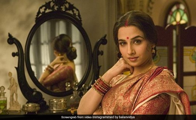How Vidya Balan, Sanjay Dutt And Dia Mirza Marked 15 Years Of <i>Parineeta</i>