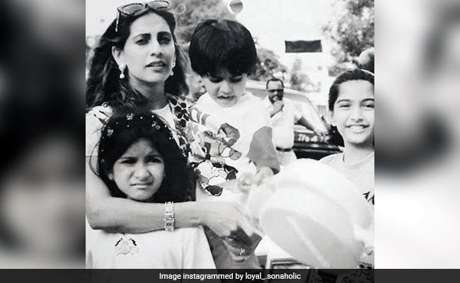 Sonam Kapoor Loves This Childhood Throwback, Also Starring Sister Rhea, Brother Harshvardhan And Mom Sunita