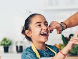 Father’s Day 2024: इस फादर्स डे जानें 40 की उम्र के बाद आपके पिता के लिए कौन से मेडिकल टेस्ट हैं जरूरी, पापा को दें सेहत का तोहफा Father’s Day 2024: इस फादर्स डे जानें 40 की उम्र के बाद आपके पिता के लिए कौन से मेडिकल टेस्ट हैं जरूरी, पापा को दें सेहत का तोहफा