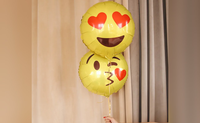 World Emoji Day 2020: Can You Guess These Names, Places, Animals And Things Using Just Emojis?