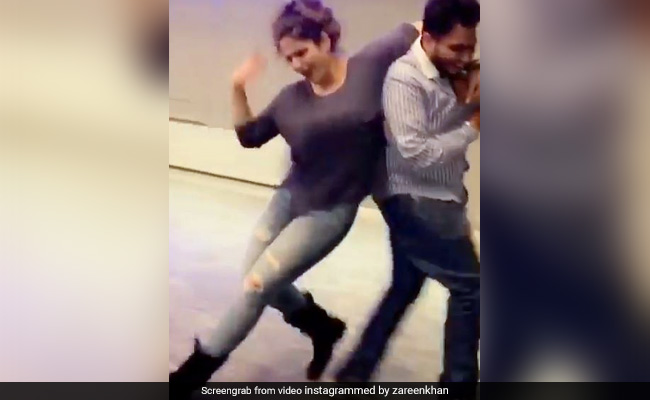 जरीन खान ने 'ओले ओले' सॉन्ग पर दोस्तों के साथ जमकर मचाया तहलका, इंटरनेट पर थ्रोबैक Video हुआ वायरल