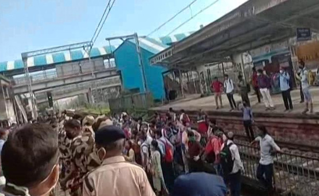 Police Disperse Crowd Demanding Permission To Board Mumbai Local Trains
