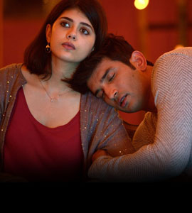 দিল বেচারার শ্যুটিংয়ে কিজির কাঁধে মাথা রেখে নিশ্চিন্তে ঘুমোচ্ছেন সুশান্ত সিং!