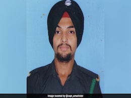 Funeral Of Soldier Killed In J&K's Pulwama Encounter Held In Punjab Funeral Of Soldier Killed In J&K's Pulwama Encounter Held In Punjab