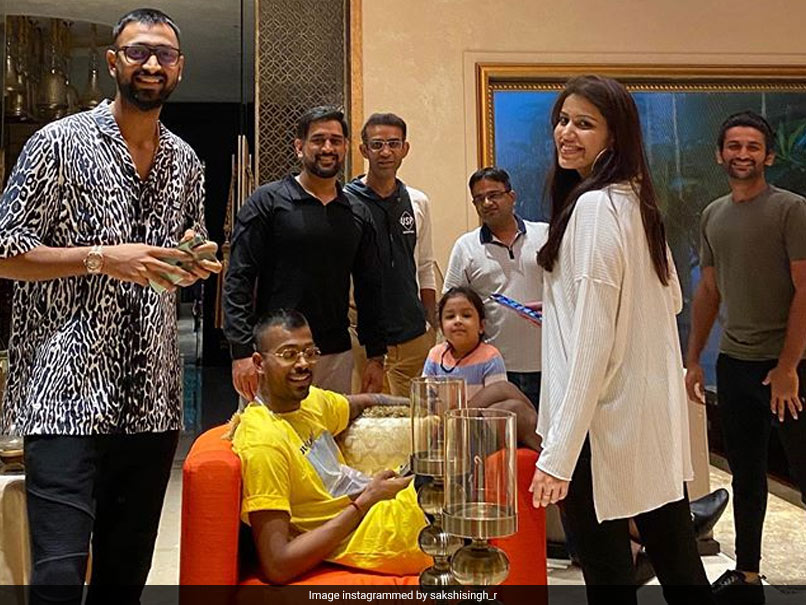 MS Dhoni का बर्थडे हार्दिक और क्रुणाल पंड्या ने ऐसे किया था सेलिब्रेट, Photo सोशल मीडिया पर हुई वायरल