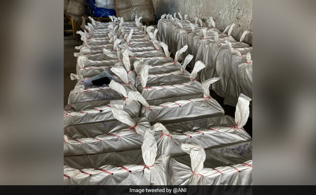 Cigarettes Worth Rs 1.56 Crore Seized At New Delhi Station From COVID Special Train