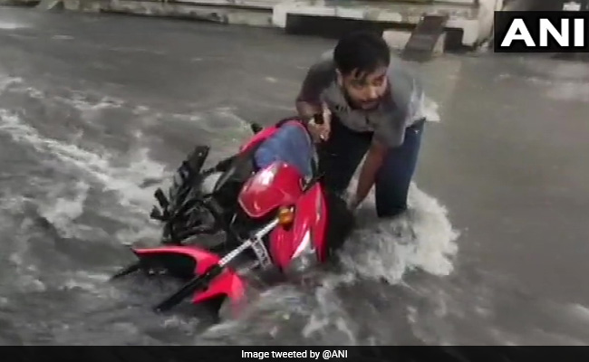 Heavy Rain Lashes Mumbai And Adjoining Areas Today