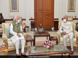 पीएम मोदी ने राष्ट्रपति रामनाथ कोविंद से की मुलाकात, करीब आधे घंटे हुई बात पीएम मोदी ने राष्ट्रपति रामनाथ कोविंद से की मुलाकात, करीब आधे घंटे हुई बात