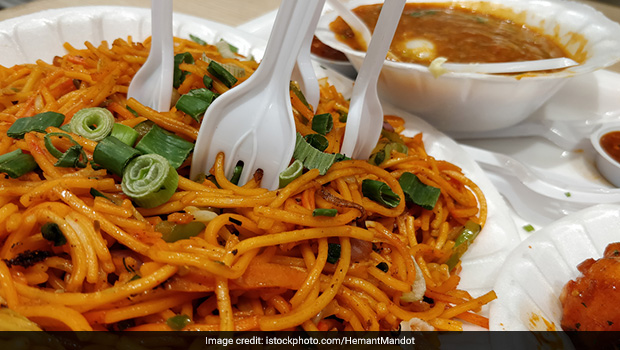 How To Make <i>Desi</i>-Style Veg Chowmein In 30 Minutes To Impress Your Family (Recipe Video Inside)