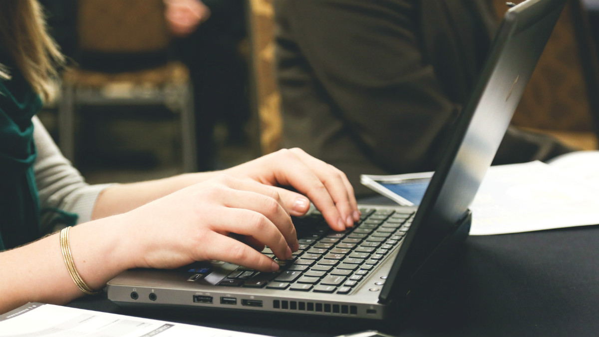 अमेरिका और अन्य पश्चिमी देशों में स्नातक में प्रवेश के लिए होने वाले परीक्षा 'GRE' में कदाचार का मामला आया सामने