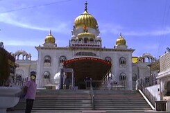 Gurdwara Bangla Sahib Feeding The Hungry During COVID-19 Pandemic Gurdwara Bangla Sahib Feeding The Hungry During COVID-19 Pandemic