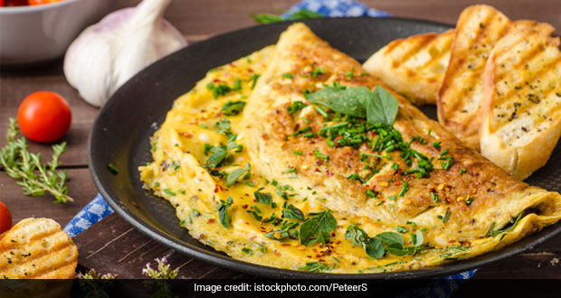 Give Your Breakfast A Delish Upgrade With This Cheese Onion Omelette