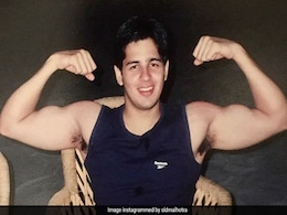 Sidharth Malhotra's Throwback To "Good Old College Days". See Pic Sidharth Malhotra's Throwback To "Good Old College Days". See Pic